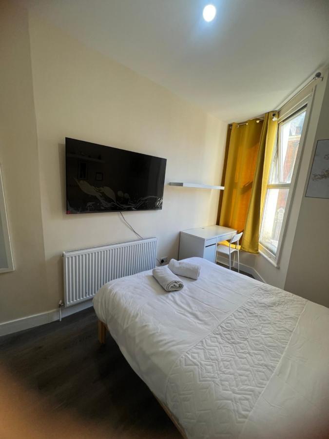 Small Cosy 2 Flat With 2 Double Beds Apartamento