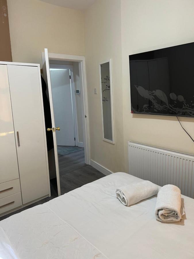 Small Cosy 2 Flat With 2 Double Beds * Londres